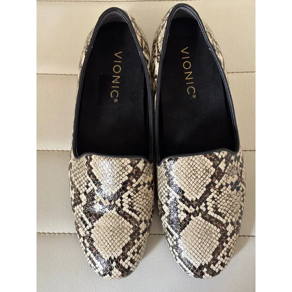 Vionic Willa Snakeskin Loafers Women 5 Smoking Slipper Almond Toe Tan Black Flat - Image 2