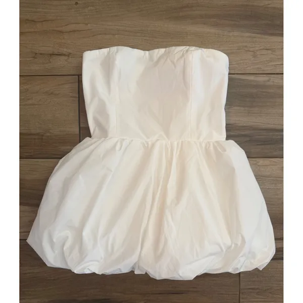 New! Amanda Uprichard‎ Saylor Skort Romper White Bubble Hem Strapless Size Small - Image 6