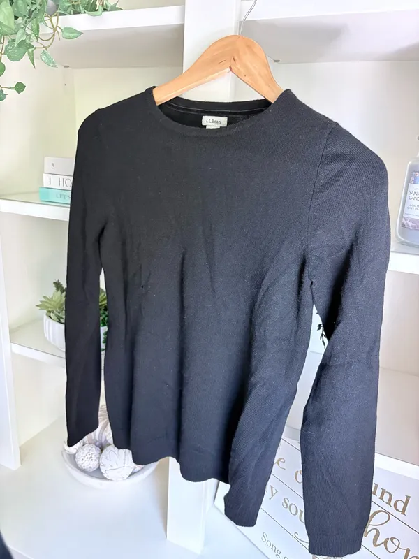 L.L. Bean Black Cashmere Crewneck Sweater - Image 2