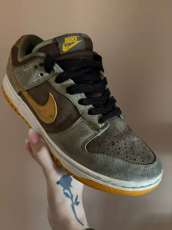 Nike Dunk Low 'Dusty Olive' - Image 2