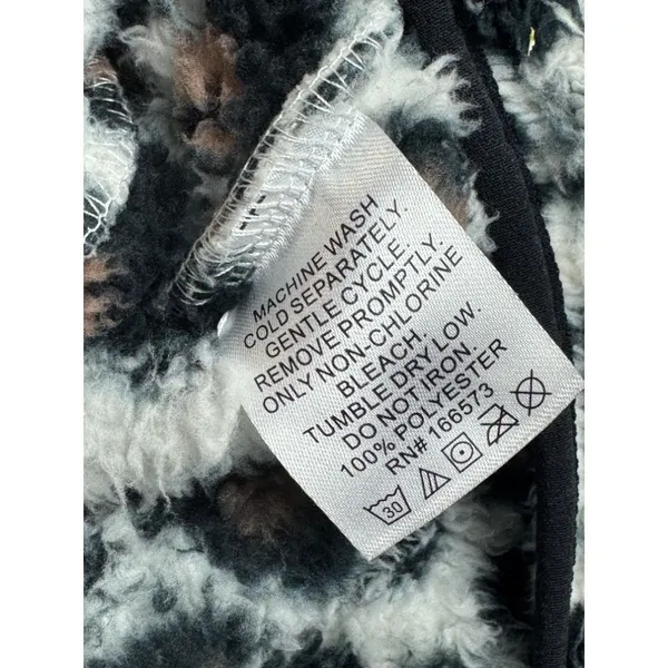 Buc-ee's Women L Leopard Print High Pile Fleece Quarter Zip Pullover Beaver - Image 4