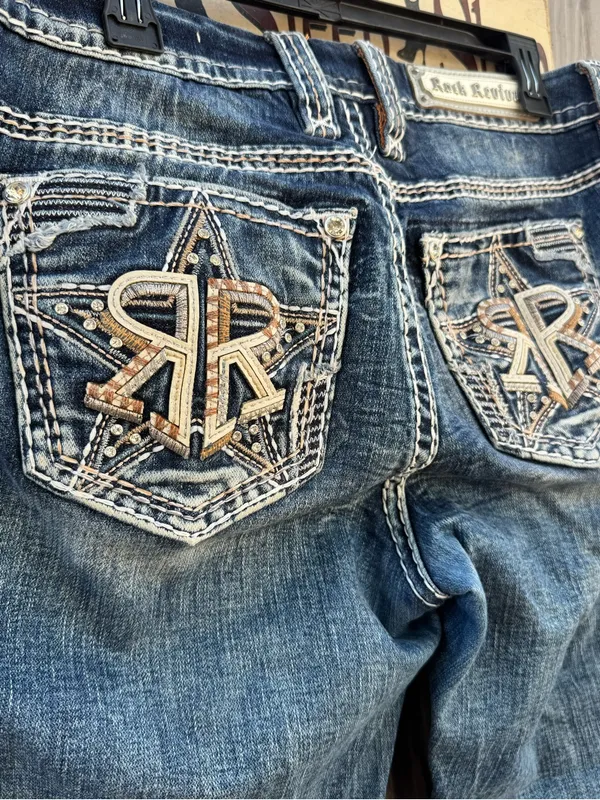 Rock Revival Women's Faded Blue Skinny Jeans with Contrast Stitching - Image 2