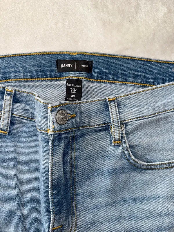 True Religion Jeans Women’s Skinny Danny Tapered size 33 - Image 2