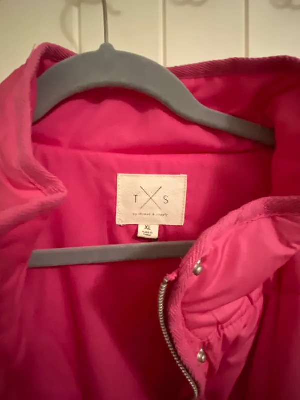 Quilted hot pink jacket Size XL - Image 2