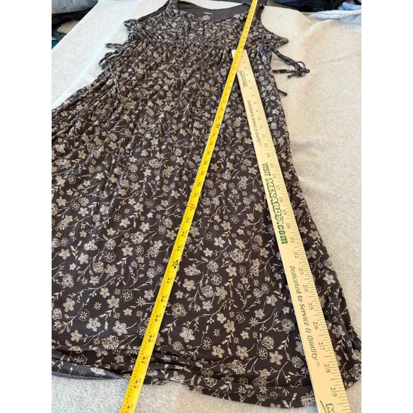 Sonoma Maternity V-Neck Empire Waist Midi Dress and Isabel Maternity top - Image 6