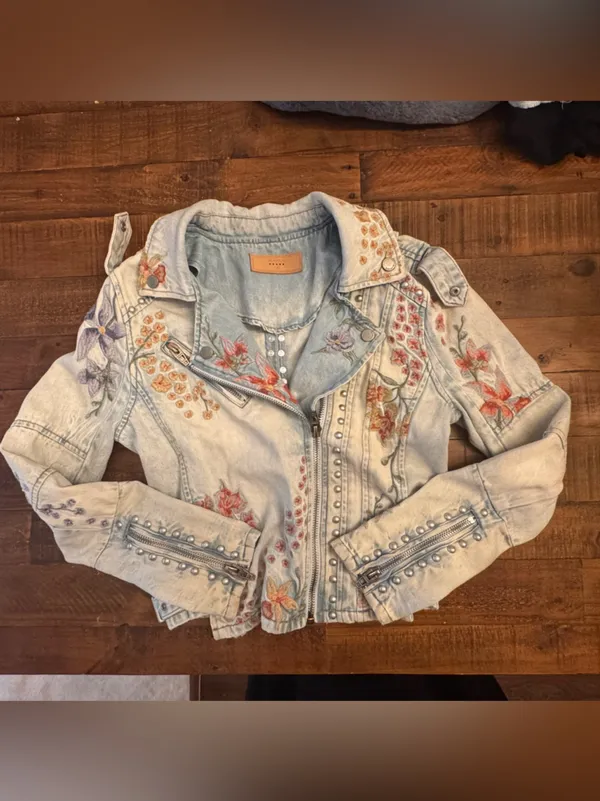 BLANK NYC Floral Embroidered Denim Moto Jacket‎ - Image 3