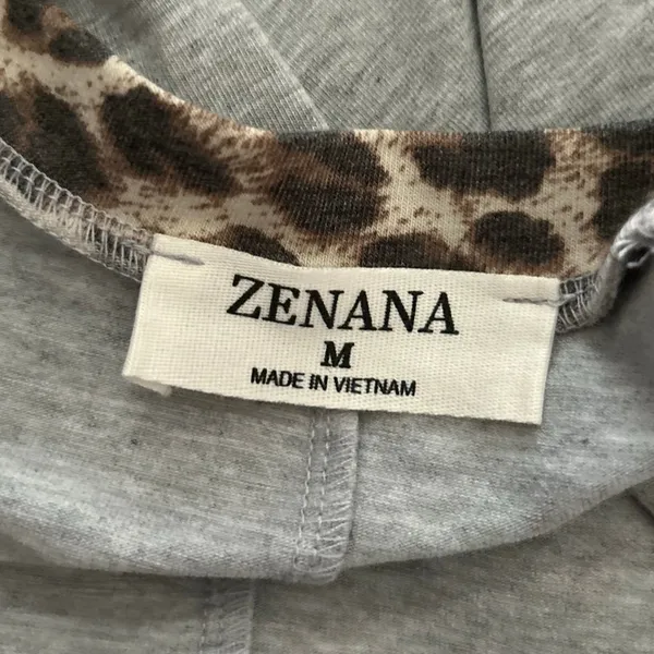 Zenana Women's Gray Animal Print Short Sleeve T-Shirt Front‎ Pocket Size M - Image 3