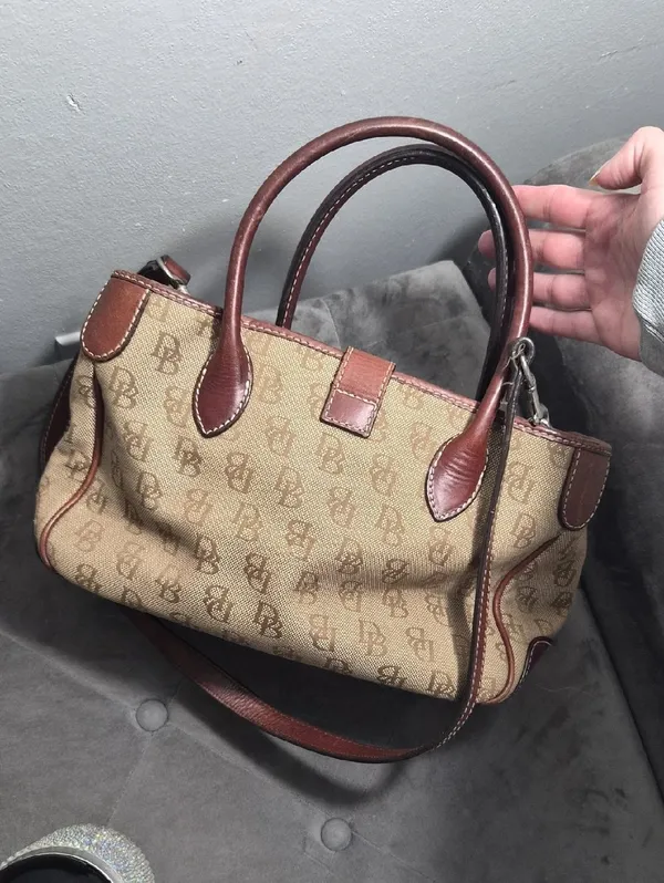 Y2K Dooney & Bourke Purse Brown Monogram wLeather Trim Shoulder Bag Vintage - Image 7