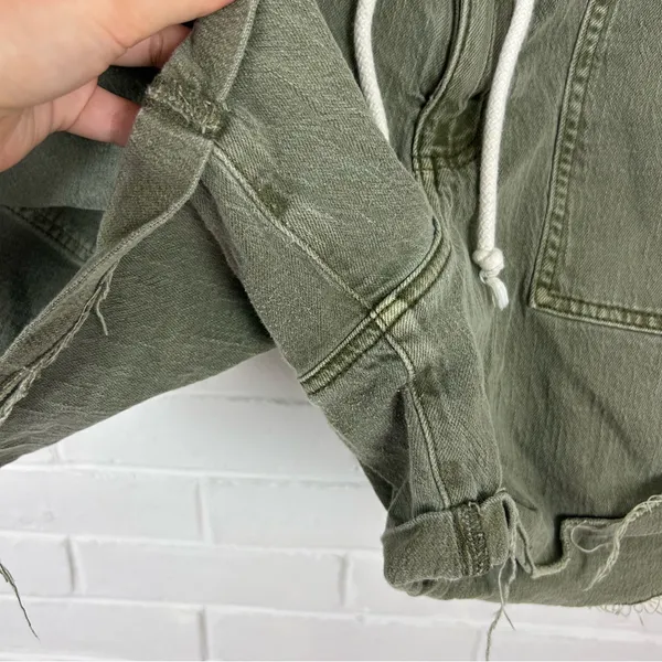 American Eagle Green Relaxed Casual Denim Shorts Size 14 - Image 7