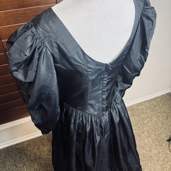 Vintage 80s Black Prom Dress‎ Victorian widow puff sleeves Taffeta sz 6/S goth - Image 8