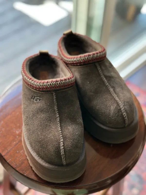 UGG® Tazz II Platform Slippers Dusted Cocoa Brown Shoes - Image 4