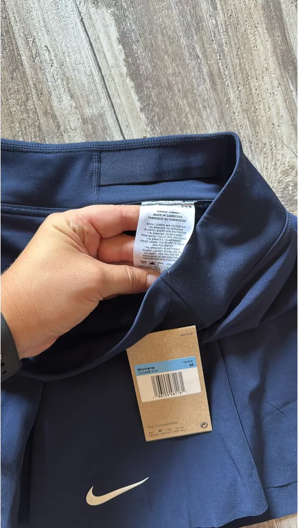 Women’s navy nike tennis skirt - Image 4