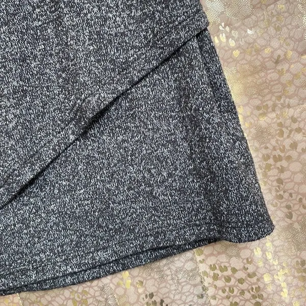 Abercrombie & Fitch gray viscose/elastane mini skirt, size XS - Image 2