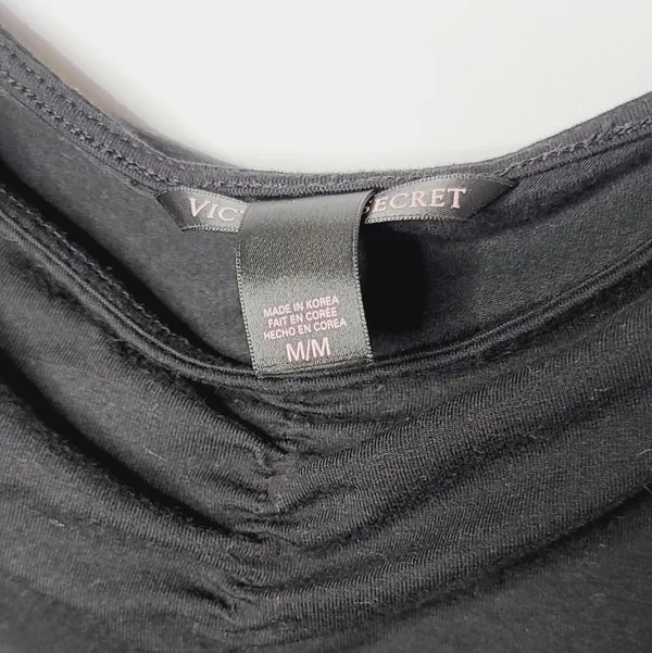 Victoria Secret ruched neck and sleeve black shirt top sz Medium - Image 4