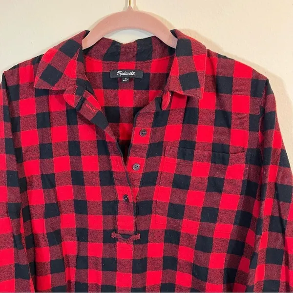 ✨‎ Madewell Women’s Red Black Buffalo Plaid Collared Long Sleeve Shirt Medium - Image 2