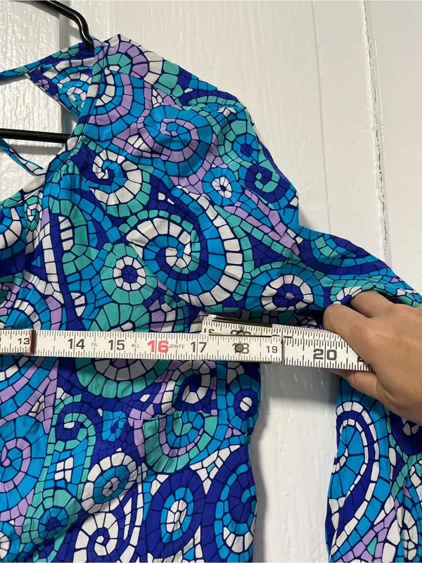 Alice & Trixie Mosaic Print Silk Blouse size medium - Image 8