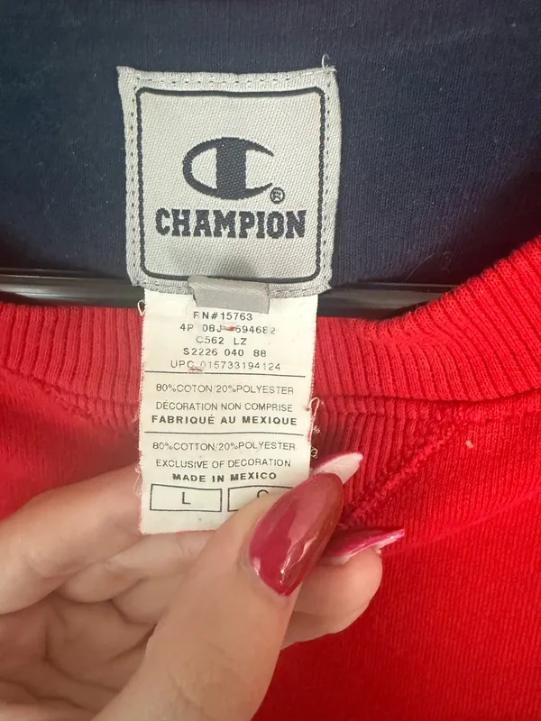 Champion Crewneck - Image 3