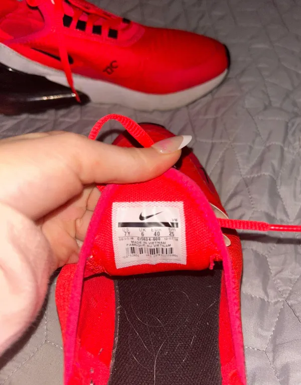 Nike Air Max 270 Shoes - Image 3