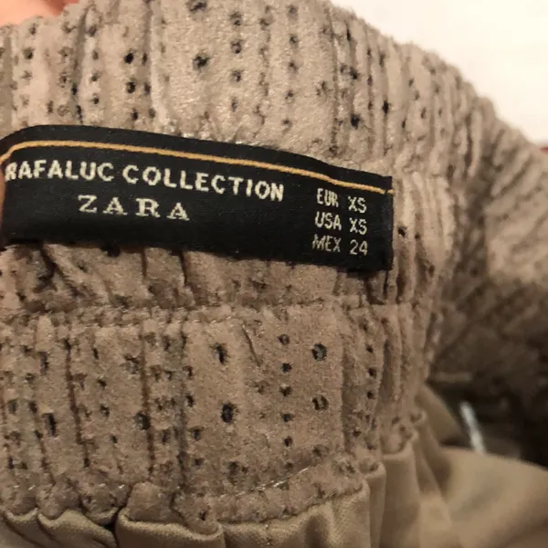 Zara tan stretchy waist shorts - Image 3