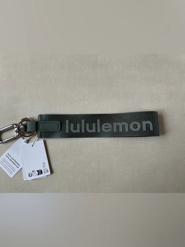 Lululemon Never Lost Keychain - Willow Leaf/Meadow Haze/Silver - Image 5