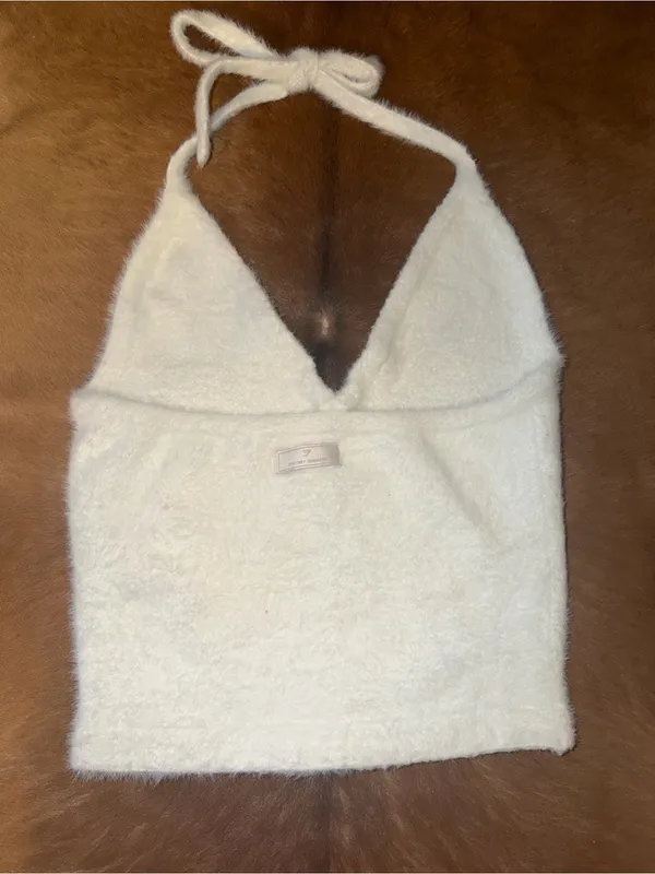 Gymshark x Whitney Simmons Women's Fuzzy Knit Halter Top in white S - Image 3