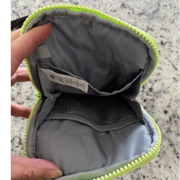 Lululemon Everywhere Belt Bag Neon‎ Lime Grey Nylon Crossbody Phone Pouch - Image 3