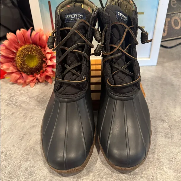 Sperry Women's Saltwater Quilted Nylon Duck Boot STS94063 Black Size 7.5 - Image 3