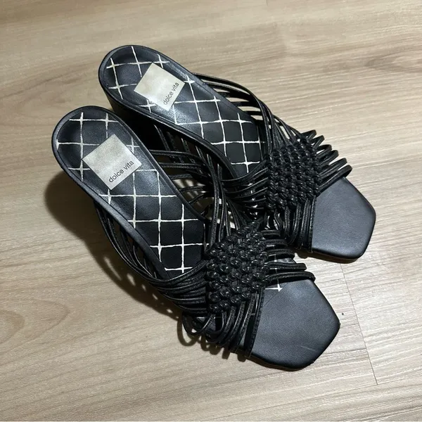 Dolce Vita Black Delana Woven‎ Leather Sandals 7.5 Block Heel - Image 2