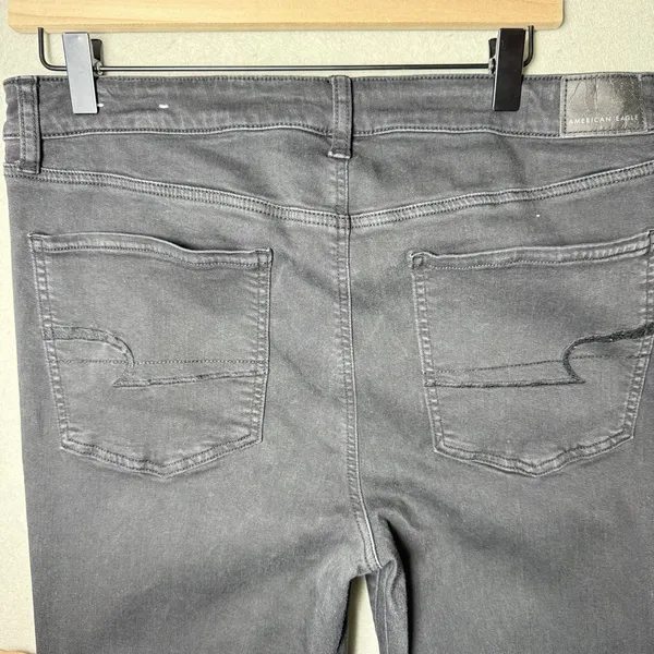 American Eagle High-Rise Jegging Jeans Black Stretch Distressed Lace Detail 16R - Image 6