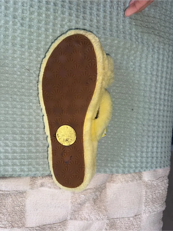 UGG Oh Yeah‎ slides size 9 - Image 3