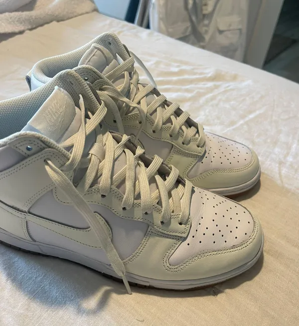 Nike Women’s Dunk High Sail Gum - Image 2