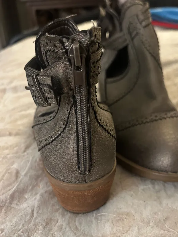Gimmicks by BKE Metallic Pewter Cutout Western Ankle Booties - Image 2