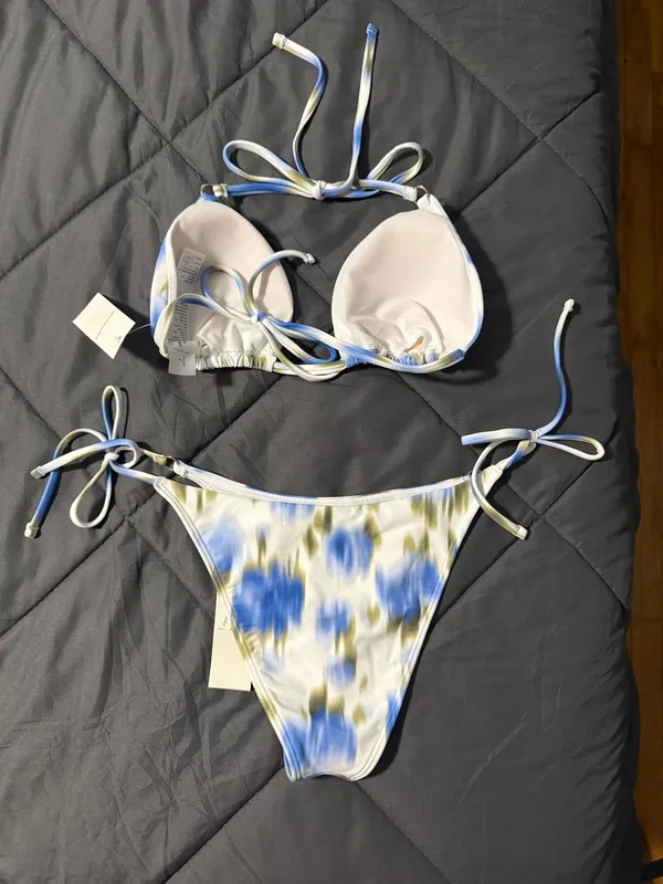 Abercrombie & Fitch Bikini Set - Image 2