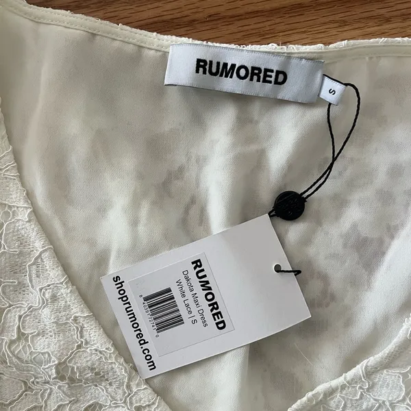 Rumored white lace dress - Image 4