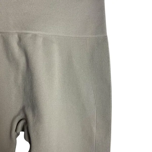 Set Active Women's M‎ Sculptflex Leggings Beige Nylon Spandex Athletic Sporty - Image 2