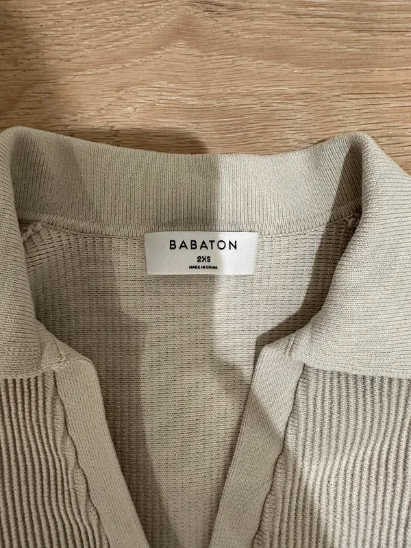 Aritzia Crop Top  - Image 2