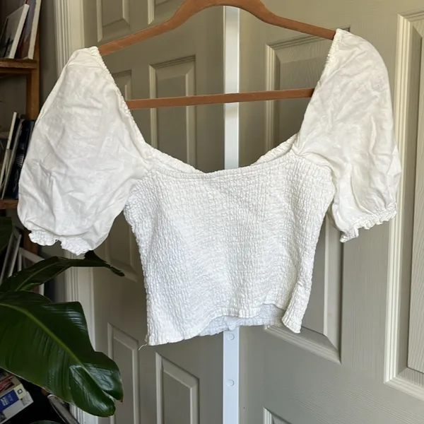 Abercrombie & Fitch Smocked Puff Sleeve Crop Top Size S White Sweetheart - Image 5