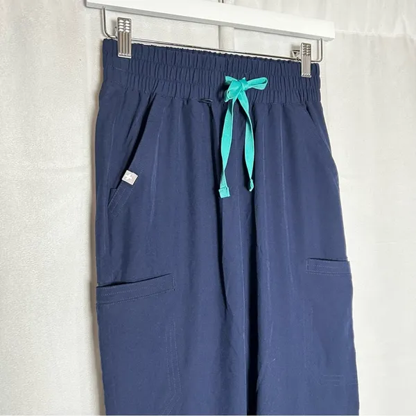 NWOT Figs‎ Women High Waist Fionlite Jogger Scrub Pants Size XXS - Image 3