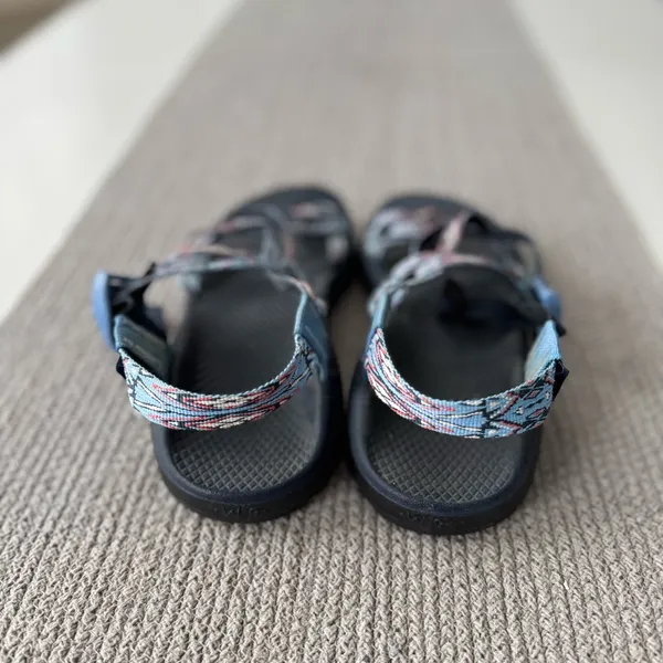 Chaco Navy Blue Graphic Print Strappy Hiking Outdoor Gorpcore Sandals Size 9 - Image 5