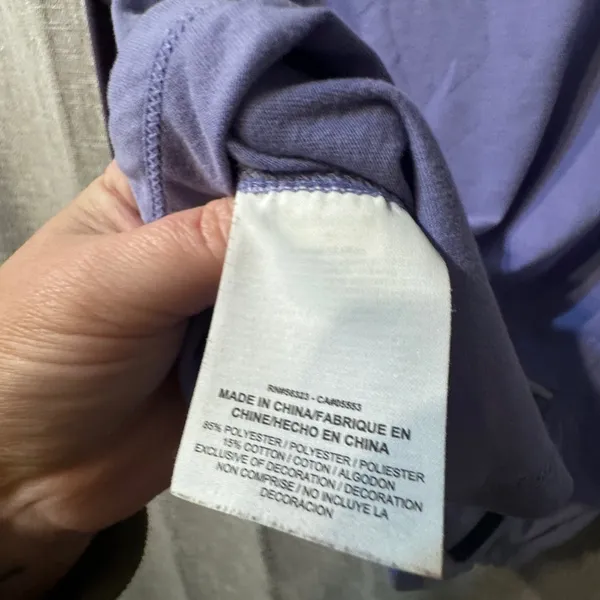 Nike lightweight raglan style hoodie size medium, purple Nike- minor flaw read - Image 12