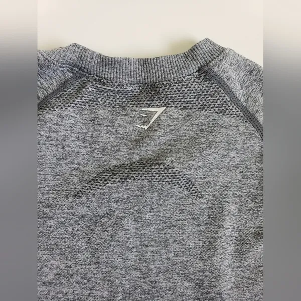 Gymshark Cropped Athletic Sports Top - Image 9