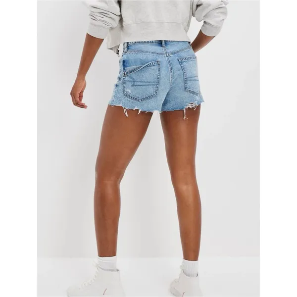 Women’s American Eagle light wash 90s boyfriend short distressed raw hem - Image 2