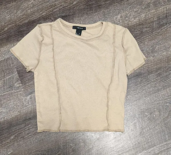 Forever 21 Tshirt Shirt - Image 3