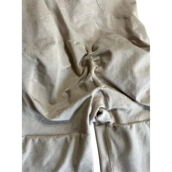 Spanx Size M Sara Blakey Mid Thigh High Waisted Bodysuit Nude - Image 4