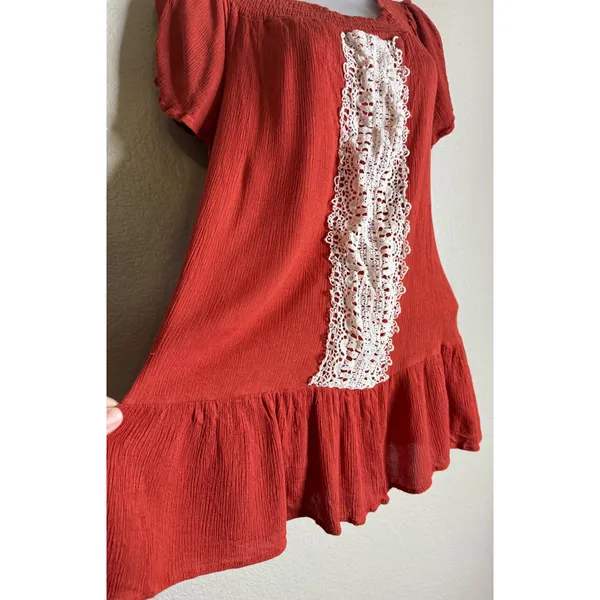 Flying Tomato Womens M Tunic Top‎ Rust Orange Crochet Lace Boho Ruffle Peasant - Image 3