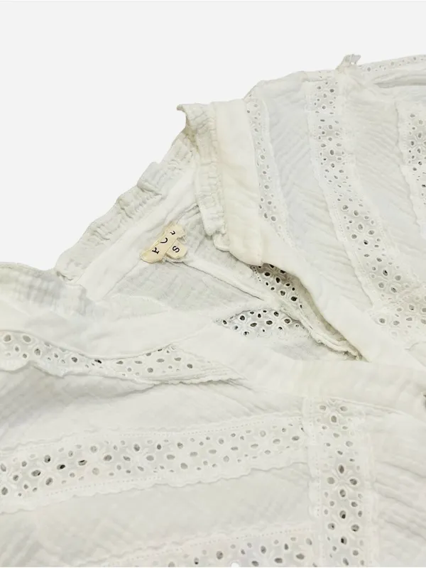 POL White Eyelet Button-Front Blouse - Image 2