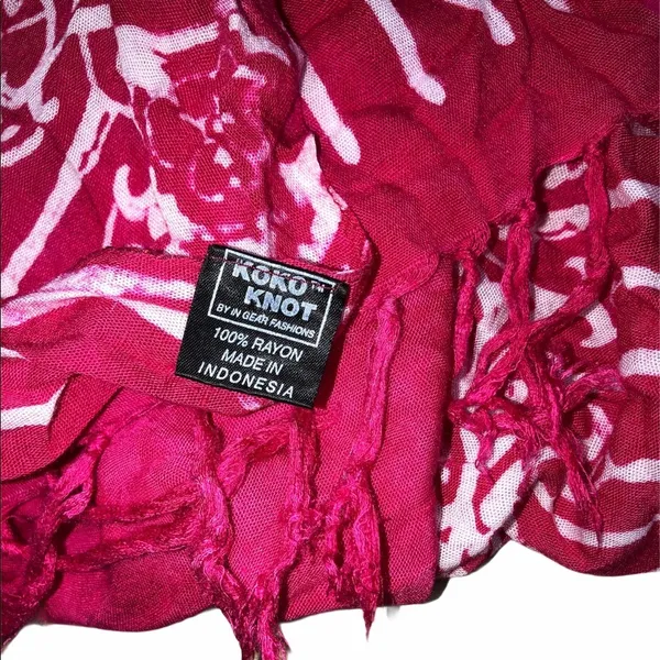 KOKO KNOT pink dolphin beach wrap - Image 3