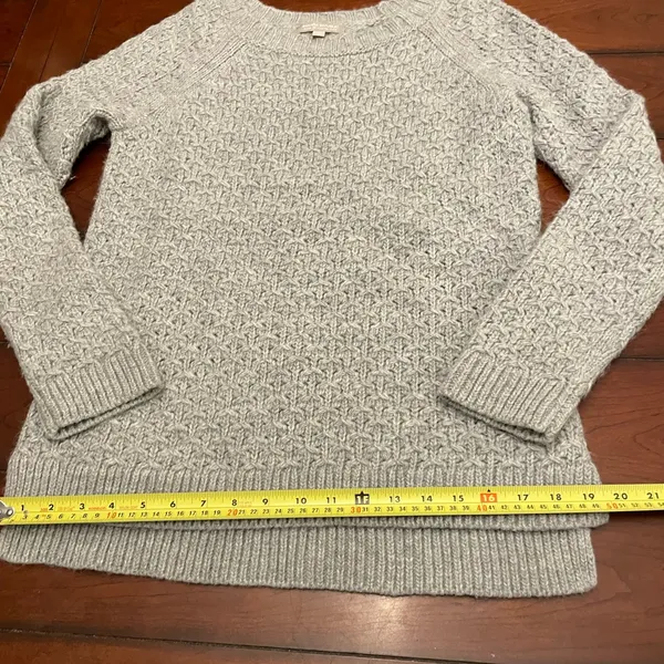 Banana Republic‎ Italian Yarn Sweater - Image 6