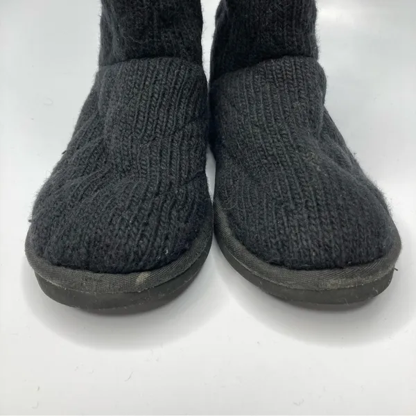 UGG black quilted knit boots size‎ 5 - Image 3