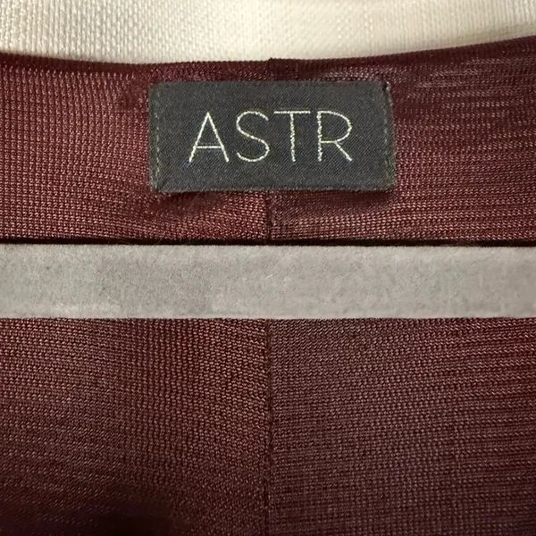 ASTR The Label Burgundy Bell Sleeve Lace V Neck Shift Dress - Image 4